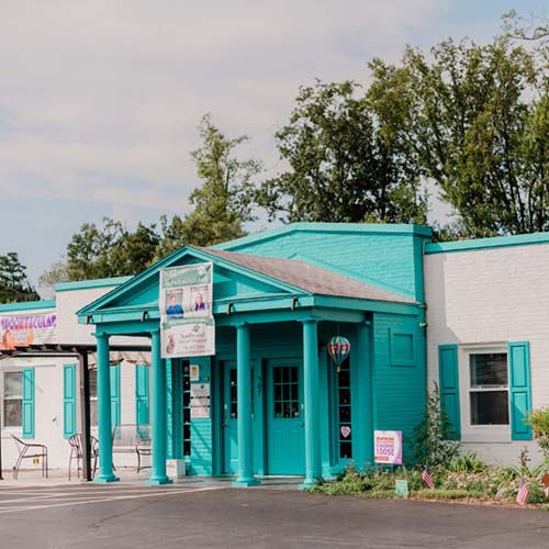 The exterior of Northwood Animal Hospital in High Point, NC